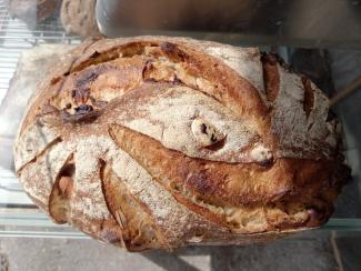 Pain du soleil: noisettes,dattes, abricots, amandes